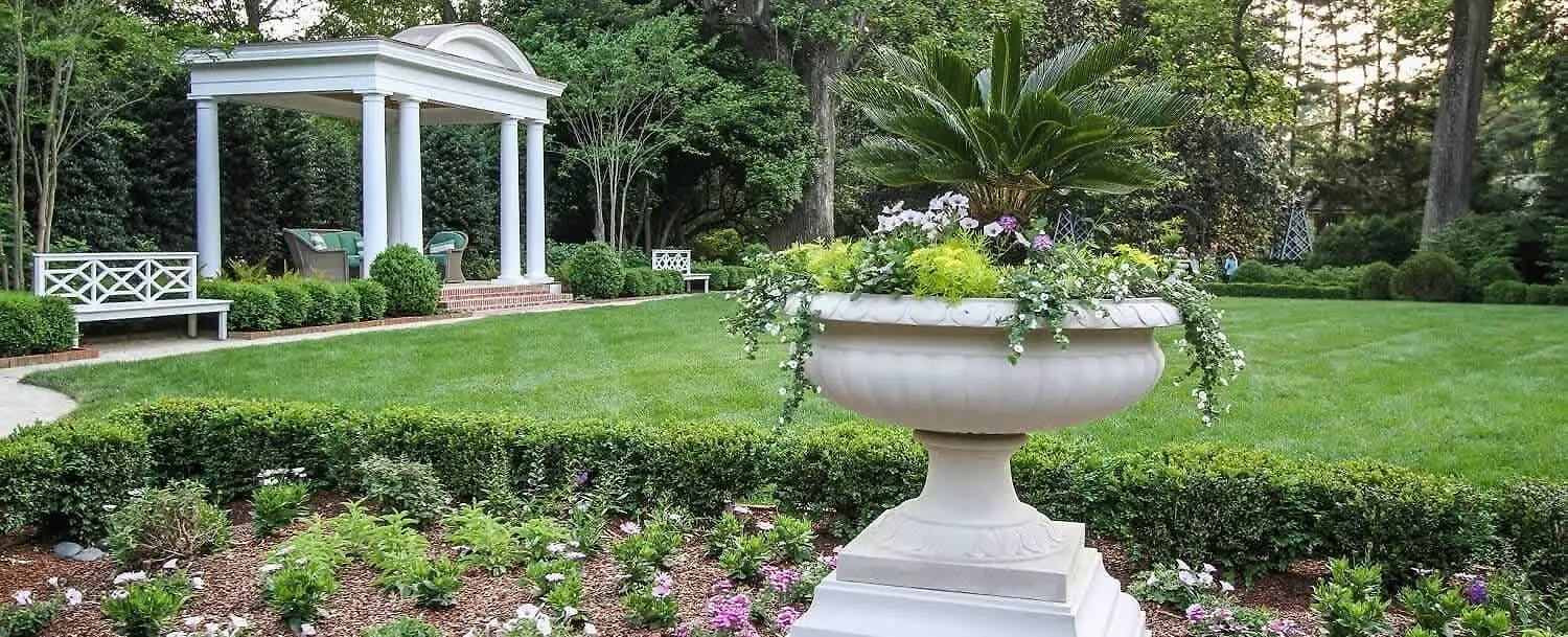 Spacious Condo With Easy Access To Uptown Charlotte