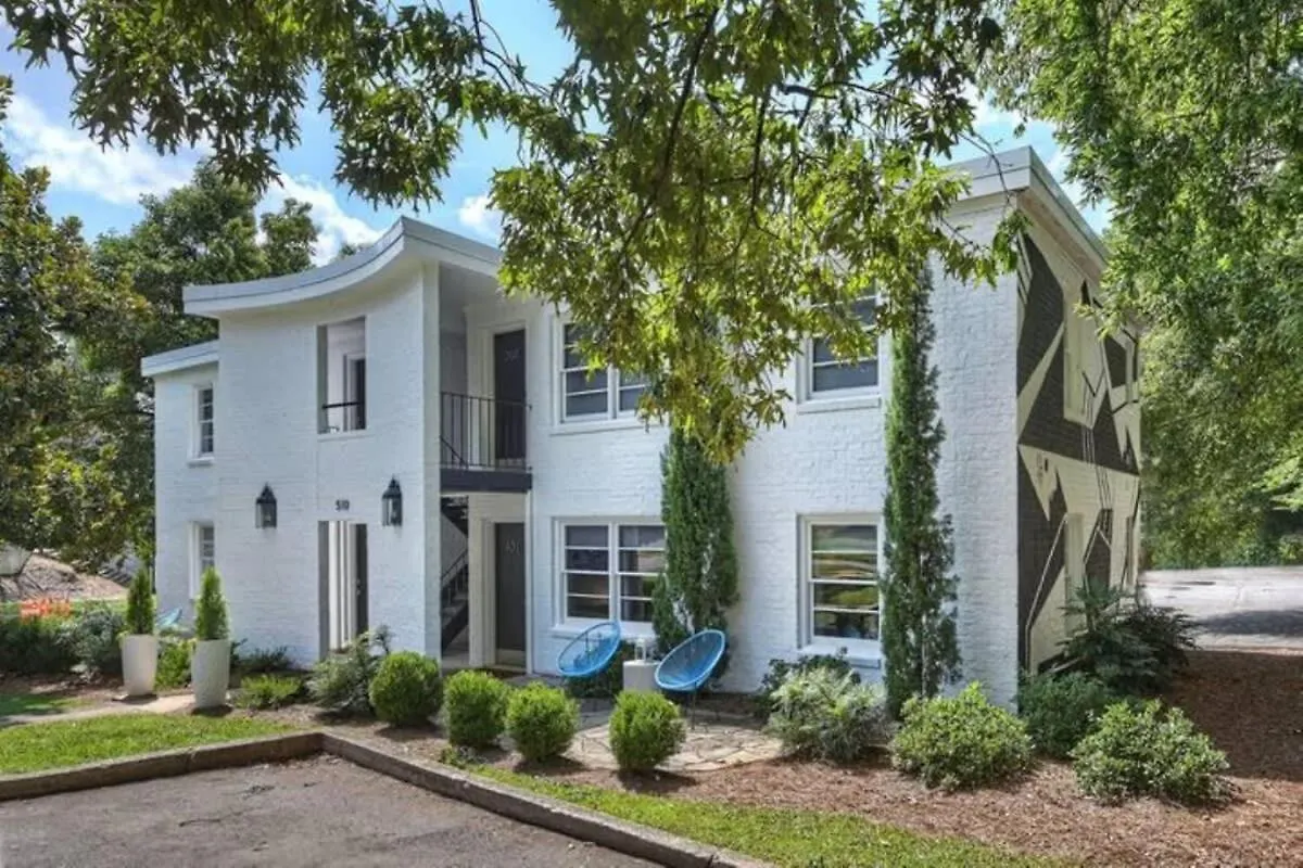 Spacious Condo With Easy Access To Uptown Charlotte Dom wakacyjny