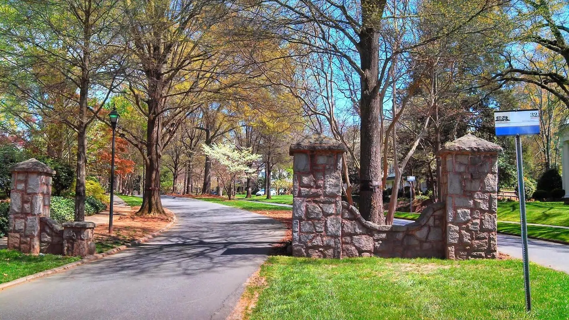 Spacious Condo With Easy Access To Uptown Charlotte 0*,  Stany Zjednoczone Ameryki